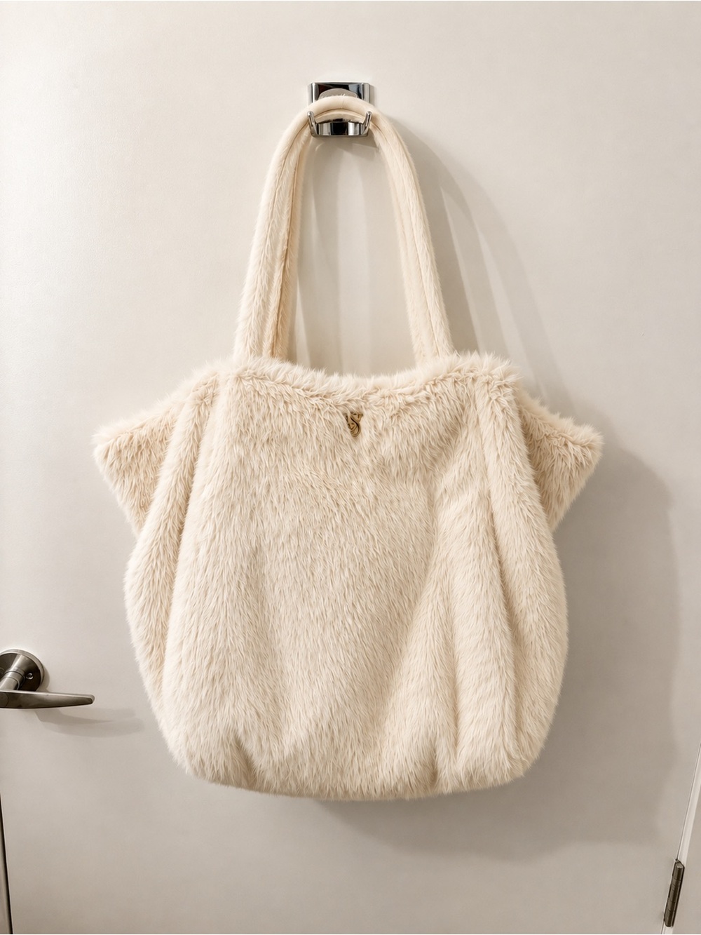 NWT Victoria’s Secret Faux Fur Cream Tote Bag